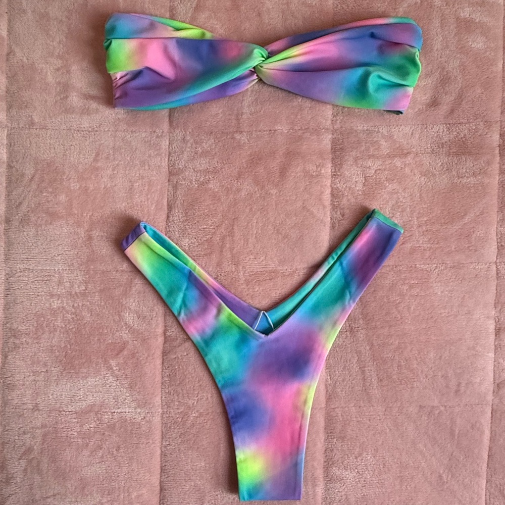 Kulani Kinis Multicolor Bikini Set